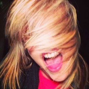 Meet your Posher, Dana